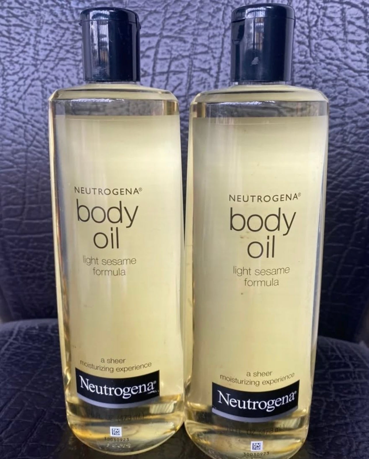 NEUTROGENA BODY OIL [LIGHT SESAME FORMULA] 250ml